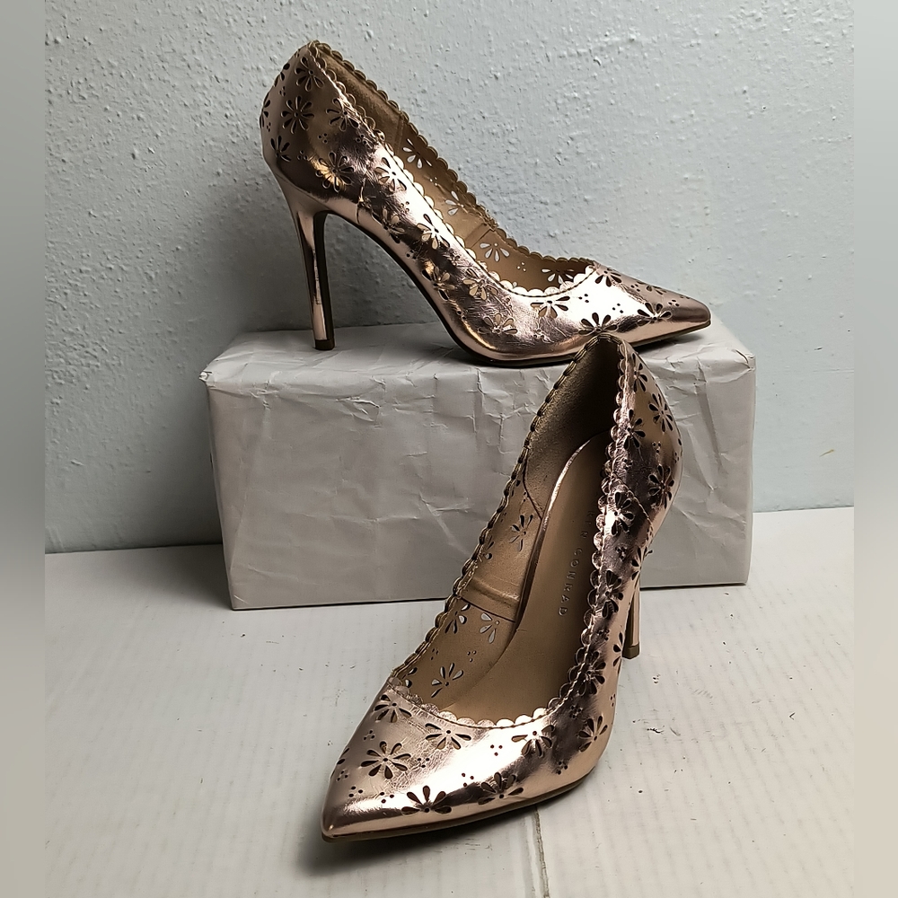Lauren Conrad Confetti Rose Pointed Toe Heels Shoes 8M Gold Rose Casual Party